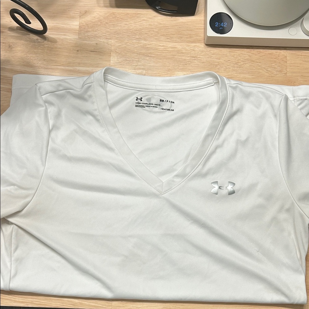 Under Armour Classic White V-Neck Tee